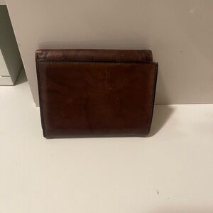 Amity brown genuine leather wallet perfect size to fit comfortably to the packet